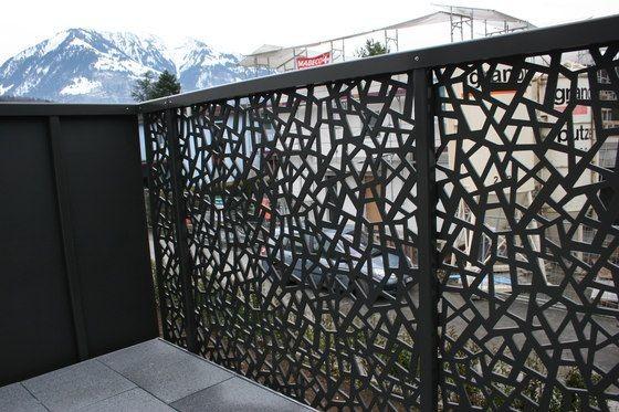 Powder Coated Decorative Outdoor metal screen Villa Garden Aluminum panel perforated Fence
