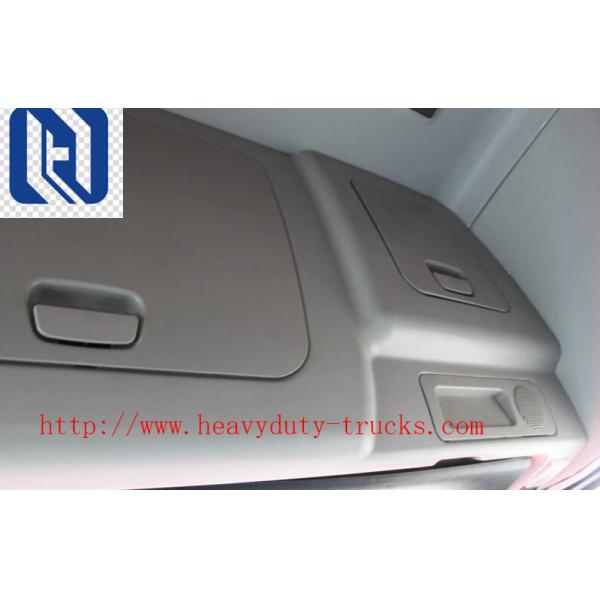 10 Tires Sinotruk Howo 6X4 371 Hp Tractor Head Trucks Tow Hook ZZ4257S3241W For Pulling Low Bed Semi Trailer