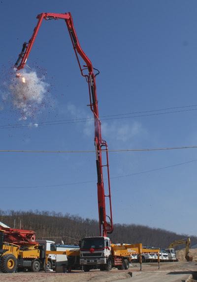 Flexible Easy Control Concrete Pump Truck 21m/25m/29m Fast Operation
