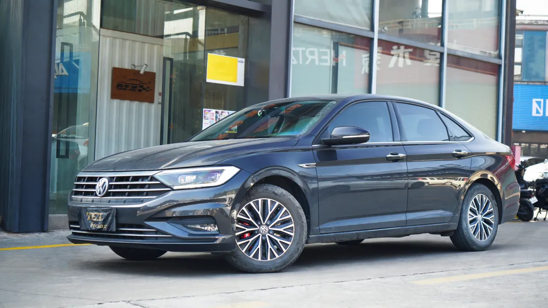 Front Big Brake Kit 4 Piston Caliper With 300x28mm Rotor BBK Auto Brake System For Volkswagen Sagitar 16 Inch Car Rim (Волксваген Сагитар 16 дюймовый автомобильный ремень)