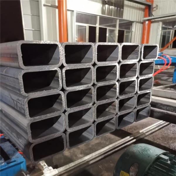 Q345 ASTM A53B 2 Inch 15mm Mild Steel Square Tubes Oil Surface