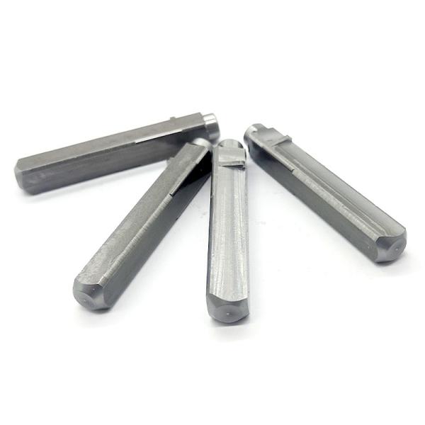 Goupilles hexagonales de précision en acier au carbone sur mesure pour applications industrielles