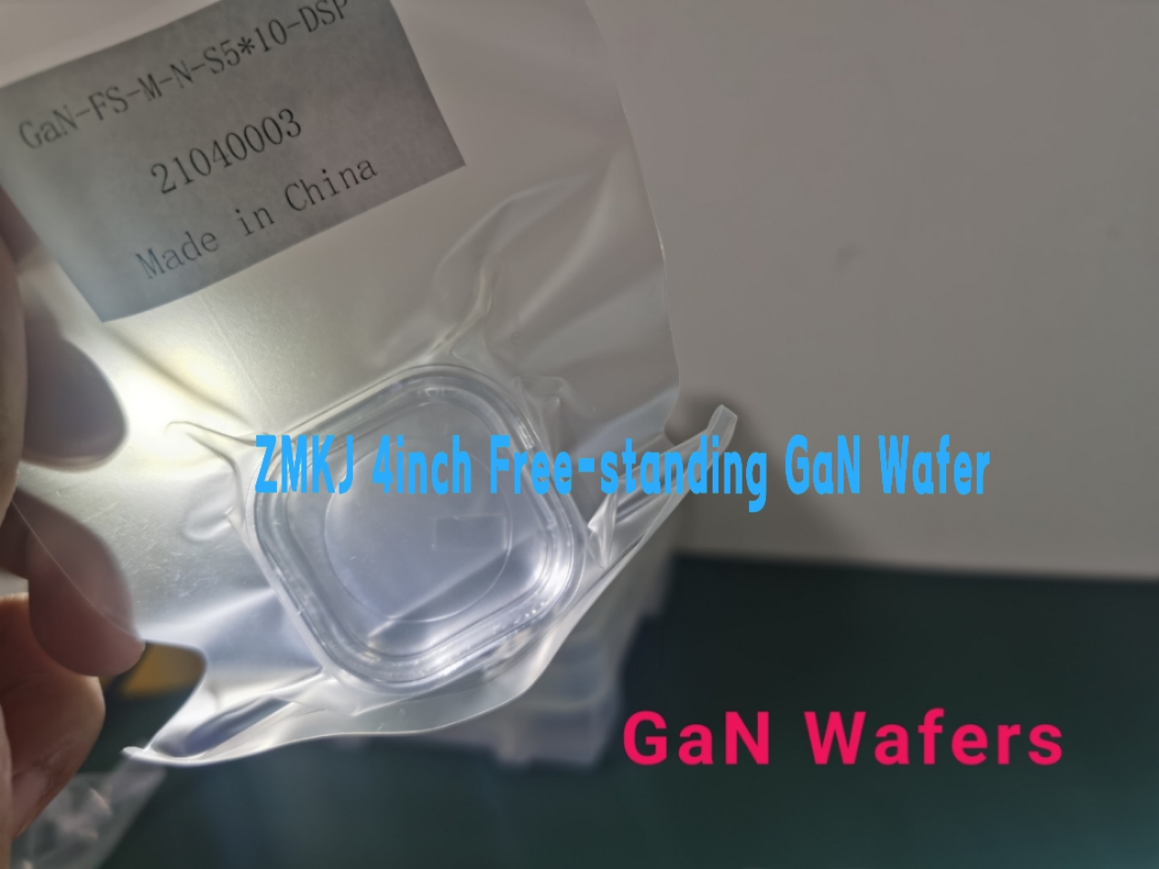 Undoped вафли M-оси HVPE GAN 10X10mm для semiconducting