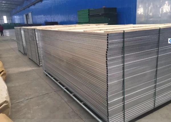 6 Feet X 10 Feet Canada Standard Powder Coated Temporary Fence / Construction Temp Fence