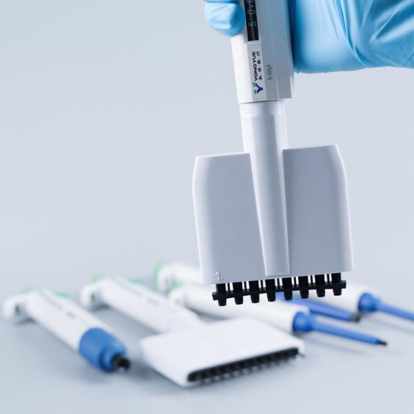 Пипетка переменного канала лаборатории 8 тома регулируемая Multichannel