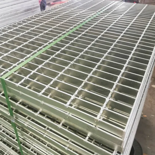 Customizable Galvanized Steel Grating with 15/20/30/34.3/40/60mm Bearing Bar for Durable Load-Bearing Applications