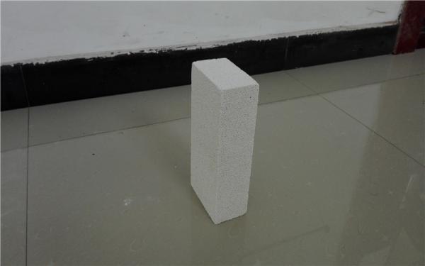 High Temperature Clay Refractory Fire Bricks Heat Insulation Abrasion Resistance