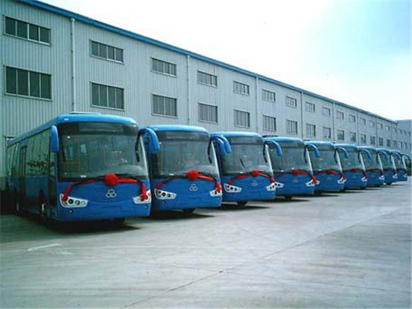 30 Seats Mini Van Bus Diesel Rear Engine Double - Leaf Foldable Door