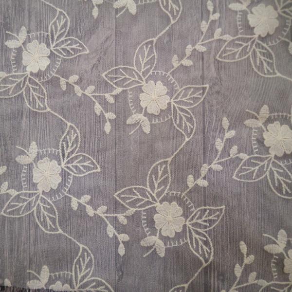 Вышитая белизной ткань цвета слоновой кости шнурка сетки флористическая, ткань платья шнурка хлопка 130км широкая