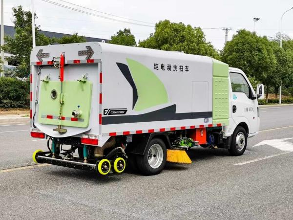 Pure Electric Dongfeng Small Multi-functional Road Sweeper with Low Cleaning Cost and Good Cleaning Effect