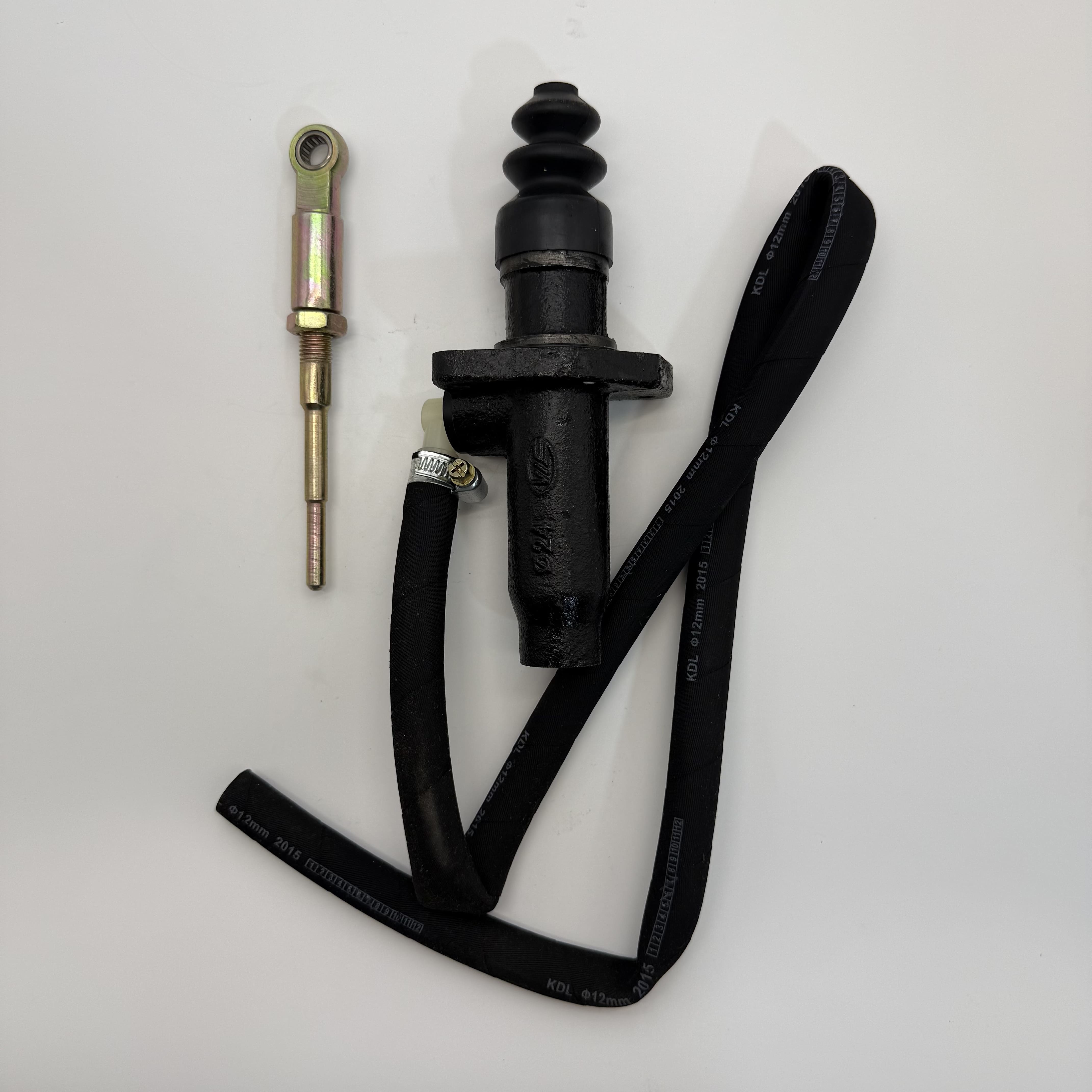 Bus Clutch Master Cylinder for Yutong, Kinglong, Youngman Neoplan, Dongfeng Medium and Large Passenger Coaches