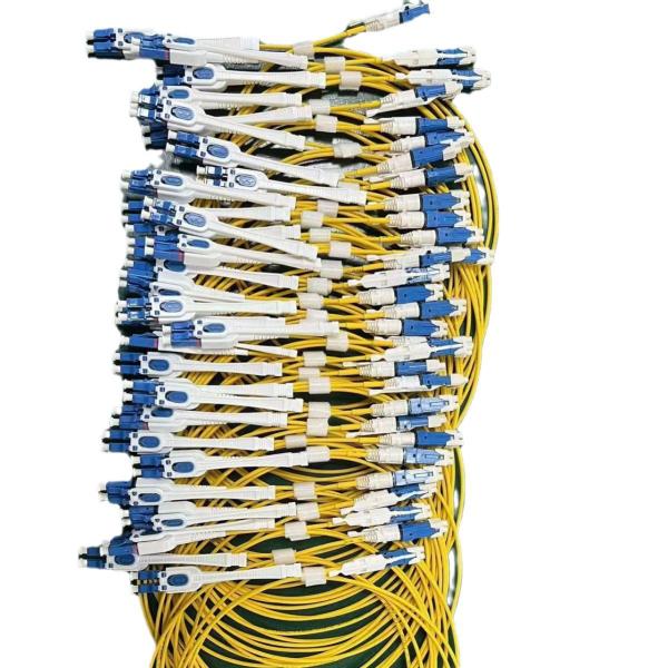 CS SN Коннектор Uniboot LC Двойная плотность SM MM OM3 OM4 1,6 мм 2,0 мм 2 ядра 4 Ядра 1 м 5 м Волоконно-оптический патч-шнур