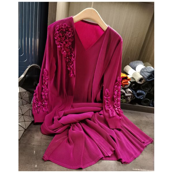 Elegant Heavy-Duty Ruffled Beaded Pleated V-Neck Dress Autumn Solid Color Casual Slimming Chiffon Dress Natural Waistline Front