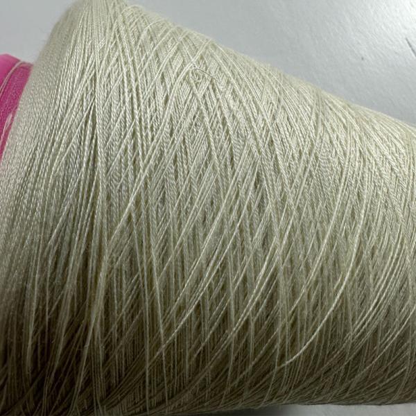 Tensibilidad a granel 28Nm/2 Lana cómoda y acrílico mezcla de hilo para tejer