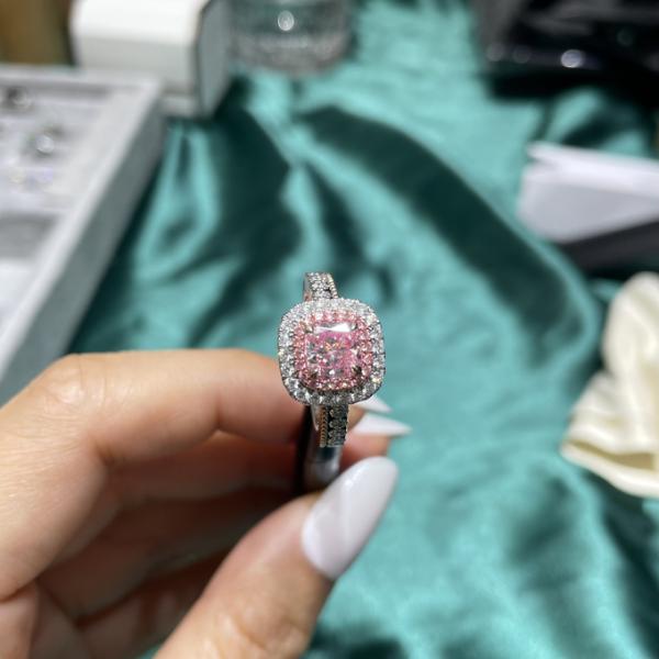 Отрезок валика обручальных колец диаманта диамантов 1ct ZKZ созданный лабораторией розовый