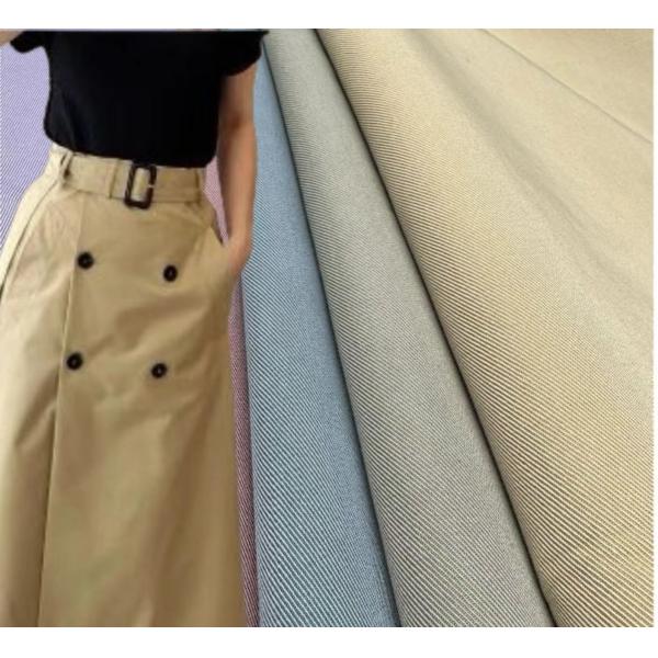 76% de algodón / 24% de poliéster 220 g/m2 ropa de calle moda urbana parkas chaquetas de campo abrigos aislados tejido