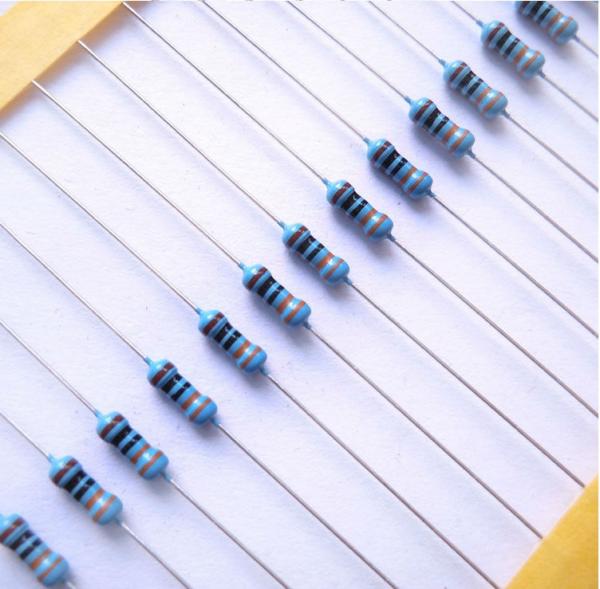 1W Metal Film Resistor 8.2r 10r 12r 15r 20r Ohm 5% Tolerance