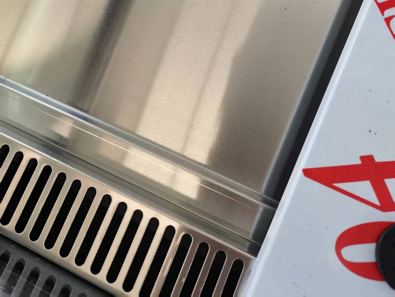 PHEA COR Corner‑shaped Refrigerated Connecting Counter For Supermarket Deli Island Layout