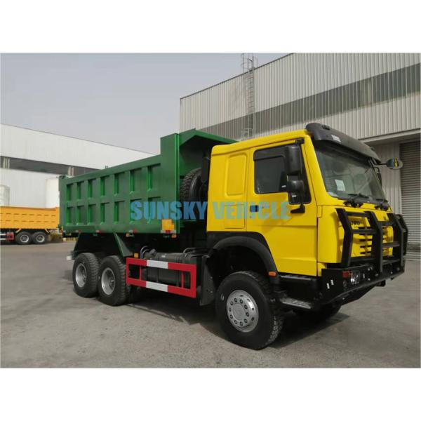 Sinotruk 6x6 HOWO Dump Truck Cargo Truck 371HP Engine