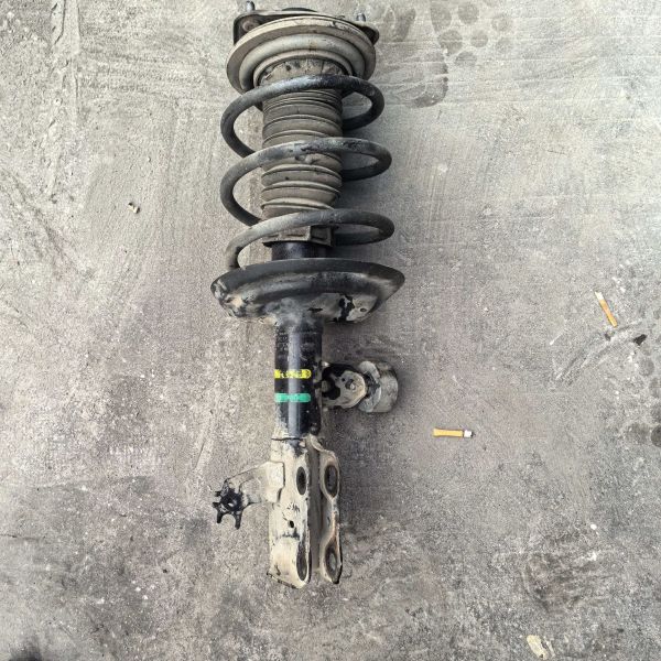 Used Fenghua Suspension Shock Absorber for OE 7210011CDE0200 Universal Fitment 1 Year Warranty
