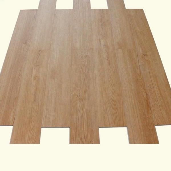 SPC Flooring Runner Vinyl Tile PVC Underlay Flooring with Easy Clicklock Installation