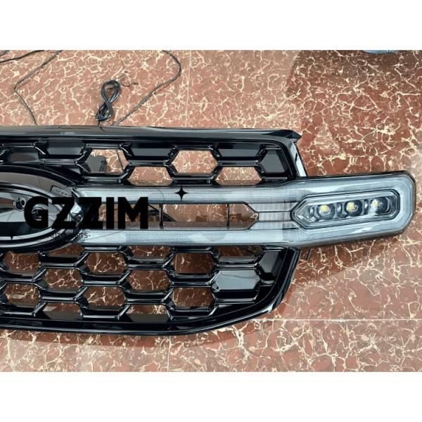 Grille de pare-chocs avant modifiée Grille automatique avec grilles de voiture légère pour Ford Ranger 2023 2024