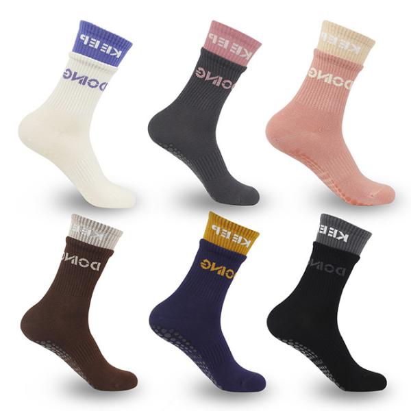 Logo personnalisé Appareils de remise en forme Sous-vêtements anti-dérrapage Sous-vêtements de plancher Pilates Sports Femmes Yoga