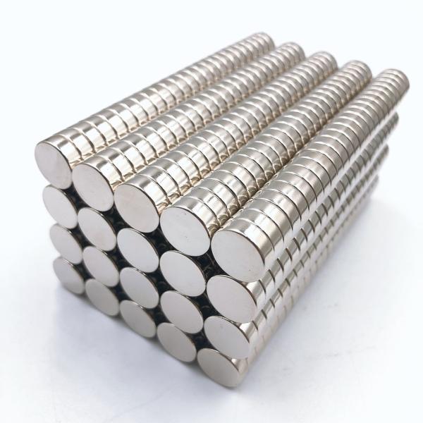 Customizable Round Neodymium Magnets N33M-N50M With Axial Magnetization Direction