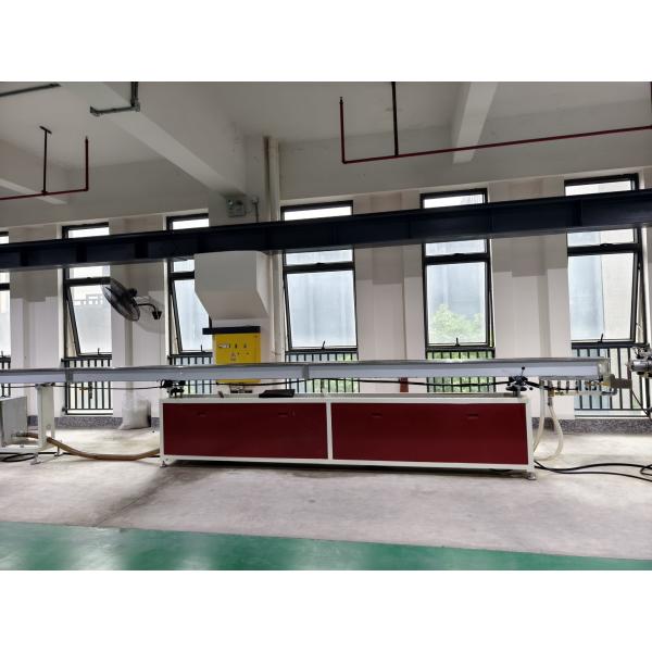 Ligne de production de bandes de guidage de lumière en PU