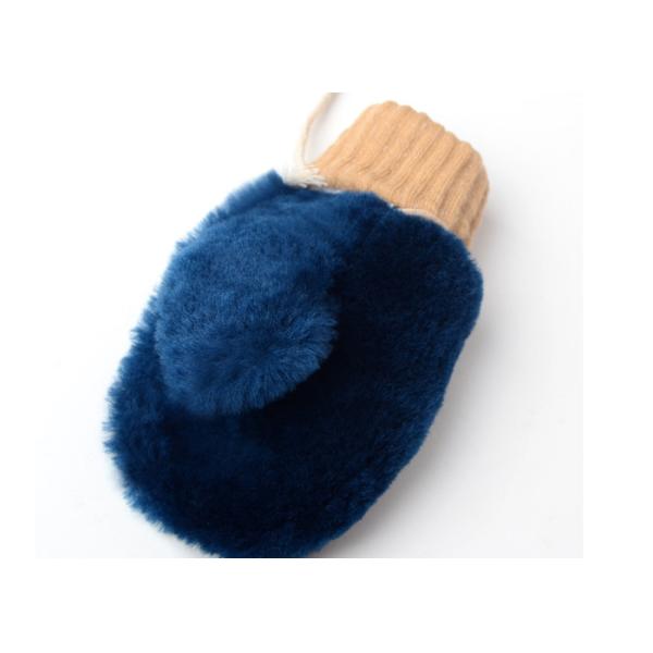 Теплые уютные неподдельные Миттенс овчины ребят/девушек с лентой на зима