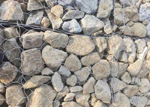 Rocks Filled River Control Galvanized Gabion Mesh