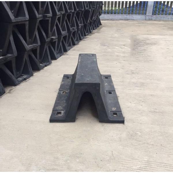 Flexible Arch V Type 200x1000mm 200x1500mm Marine Rubber Fender