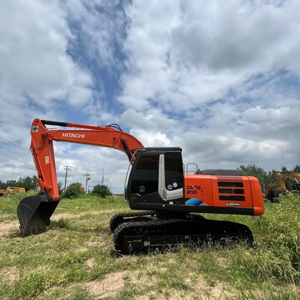 Compact ZX210 Used Hitachi Excavator Heavy Duty Construction Equipment