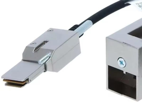 Stock C9300L-STACK-KIT 9300 Series Fixed Uplink Network Stacking Kit for Private Mold