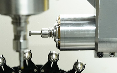 Гравировка CNC фрезерная машина Ювелирные изделия Изготовление CNC сложных машин Изготовление
