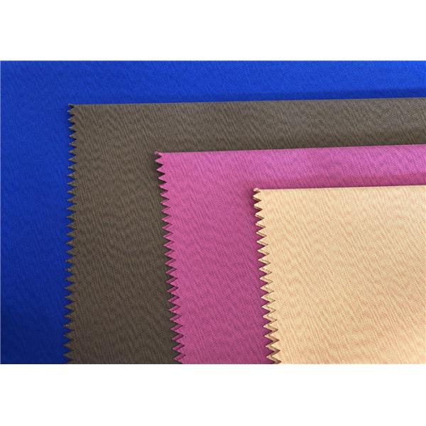 Катаясь на лыжах предохранение от зимы простирания на открытом воздухе ткани репеллента воды носки механическое