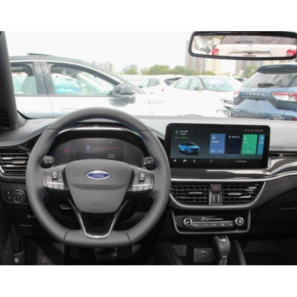 Fox 2022 3 место двери 5 хэтчбека 4 версии EcoBoost 180 автоматических s отсека