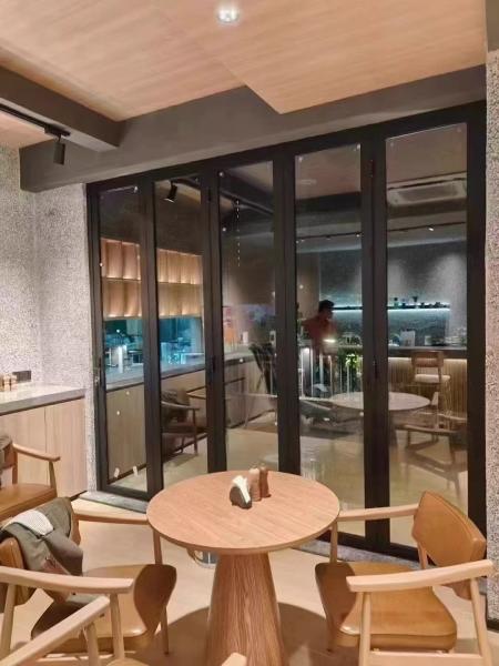 Toronto Folding Windows | Canadian Climate-Adapted Designs