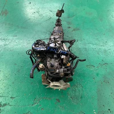 Toyota 22R 4 cilindros em linha 4 com aspiração natural motor de gasolina usado