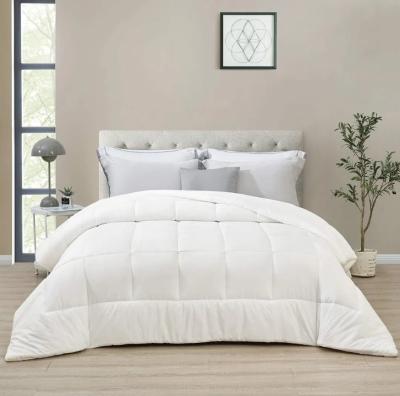 Couette en microfibre blanc chaud 85 g/m² hypoallergénique toutes saisons