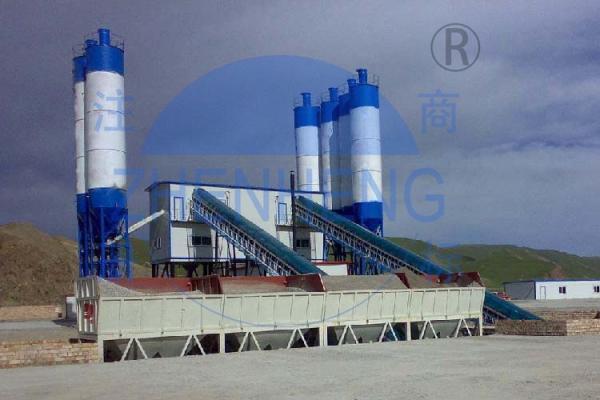 Tipo planta de tratamento por lotes concreta da correia de HZS90 com o misturador concreto forçado do eixo horizontal do dobro 2*30kw