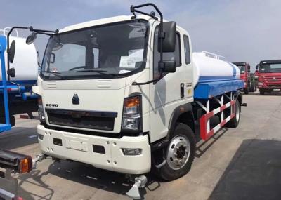 caminhão de Bowser da água 8CBM, caminhão de tanque da água de 4 x 2 HOWO para a entrega morna da água