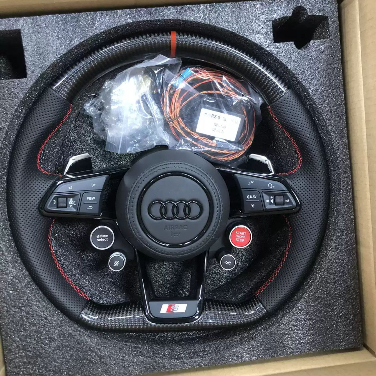 55cm Diameter True Carbon Fiber and Genuine Leather Steering Wheel for Audi R8 Full Series