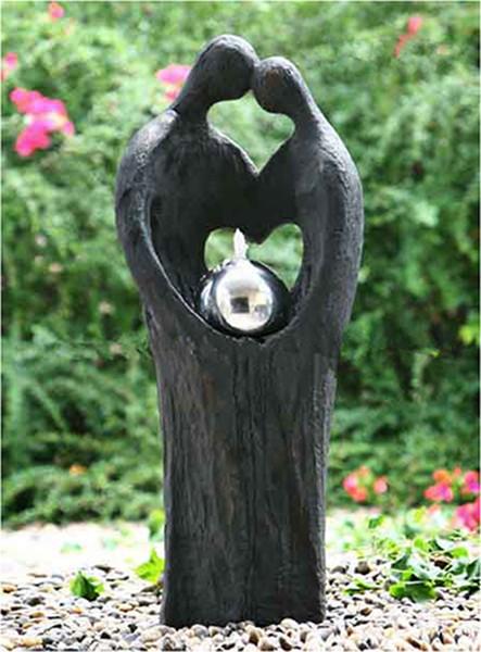 Cement Material Indoor Water Features Fountains In Kiss Lover Shape 