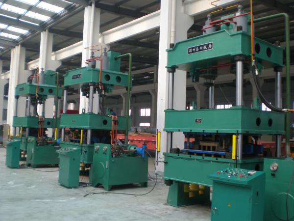 Metal Forming Four Column Hydraulic Press 500 Ton Servo System Electric Power Saving