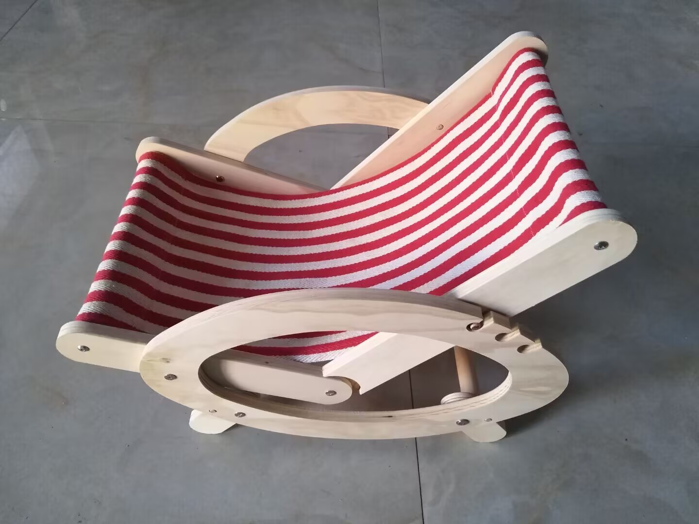 Cat toy rocking chair scratching post