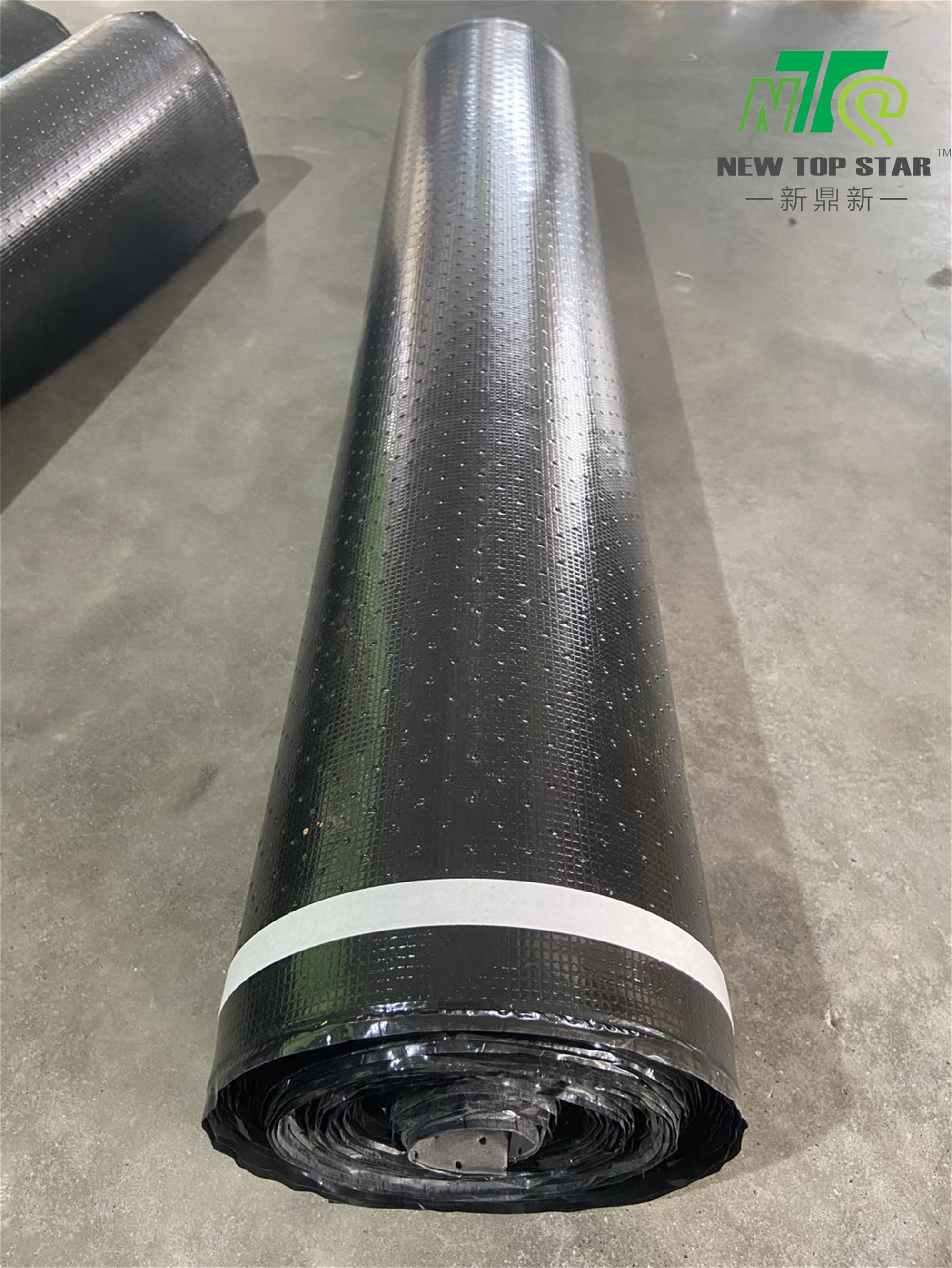 Underlayment пола пены 1mm прокладывая, подогрев изолировал надпись под с отверстиями