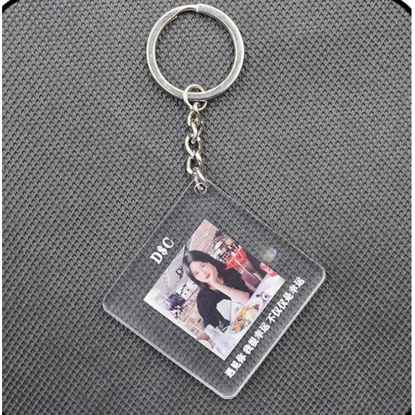 カスタム ギフト アクリルキーチェーン 恋人カップル 家族 友達 写真 鍵盤付き