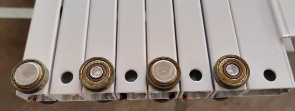 Easy Use Aluminium Burglar Trellis Door With Low Profile Anti Trip Bottom Track