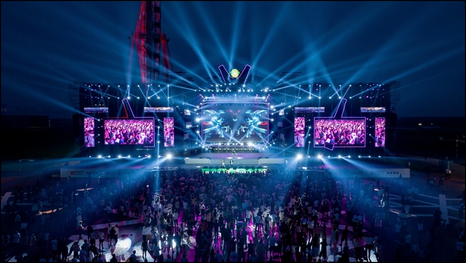 7680Hz Ultra High Refresh Rate LED Rental Screen IP65 Waterproof Lightweight